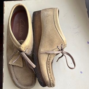 Clarks Wallabees